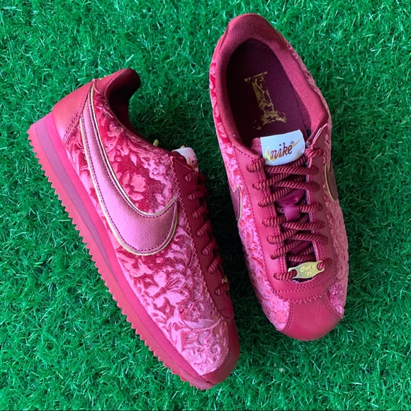 Nike Classic Cortez Se Wmns - Picture 2 of 11